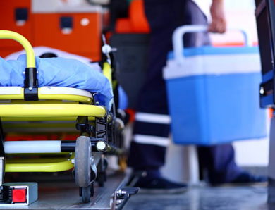 En quoi le transport de sang diffère-t-il du transport d’autres produits de santé sensibles ?