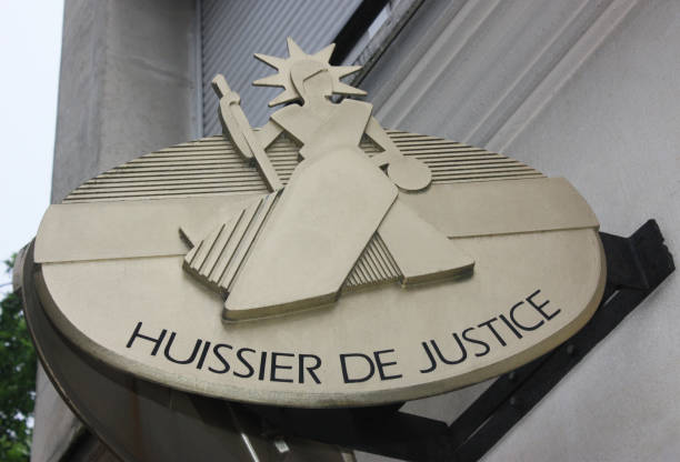 Un huissier de justice à Lyon peut-il intervenir dans une procédure de bornage ou de conflit de limites de propriété ?