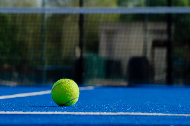 Quelles démarches administratives faut-il anticiper avant une construction terrain de padel ?