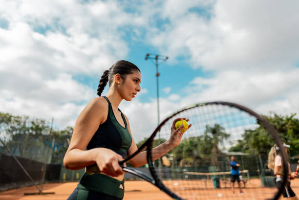 Quelles normes respecter pour une construction court de tennis en terre battue à Paris ?